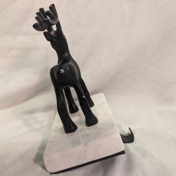 Cast Iron reindeer Christmas stocking hanger - Picture 3 of 9